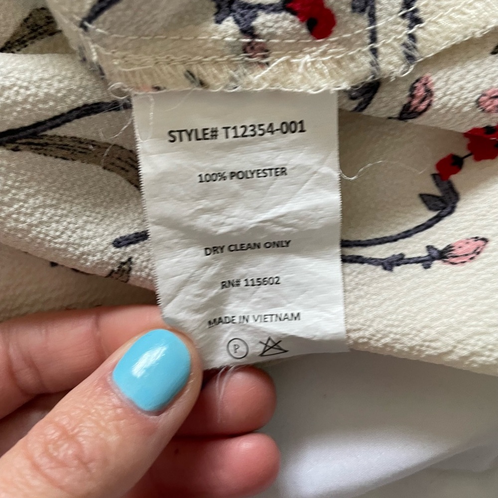 Lush Cream-Red Floral Ruffled Top - Medium - Picture 3 of 4